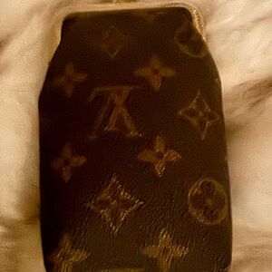 AUTHENIC VINTAGE LOUIS VUITTON COIN PURSE